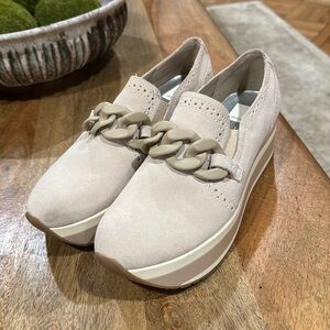 Dolce Vita JHenee sneakers Size 8